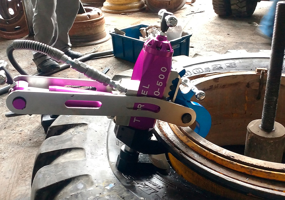 Saca Pneus Gigantes – Modelo TO-500
