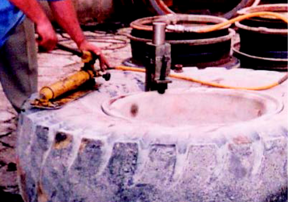 Saca Pneus Gigantes – Modelo TSTB-20