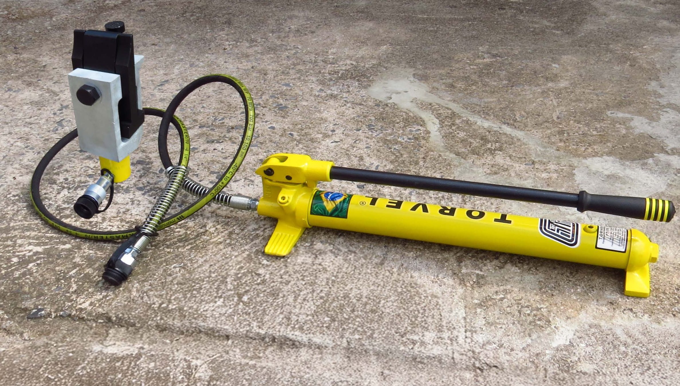 Saca Pneus Gigantes – Modelo TSTB-20